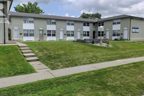 730 N Indian Road N, Sarnia, ON N7T7H1 Photo 2