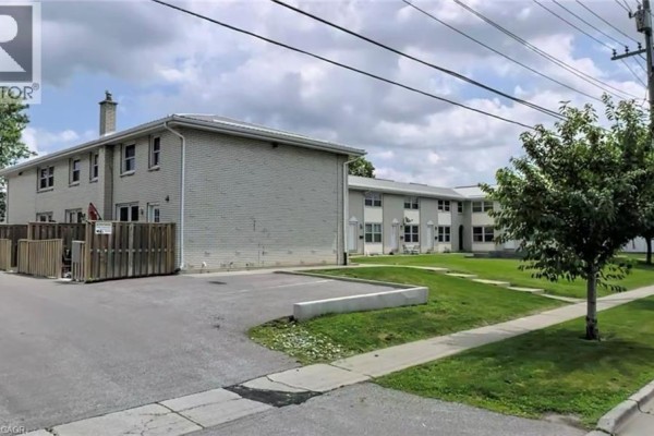 730 N Indian Road N, Sarnia, ON N7T7H1 Photo 3