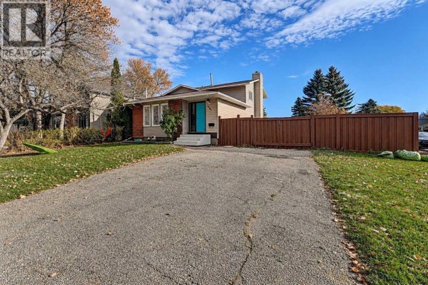 4pc Bathroom - 7301 97a Street, Grande Prairie, AB T8V4X5 Photo 2