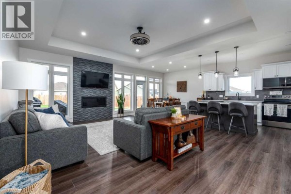 Kitchen - 7302 37 Street Close, Lloydminster, AB T9V3P7 Photo 5
