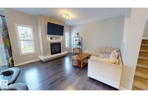 Kitchen - 7304 Edgemont Wy Nw Nw, Edmonton, AB T6M0S1 Photo 3