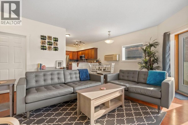 4pc Bathroom - 7307 Prospector Avenue Unit# 202, Radium Hot Springs, BC V0A1M0 Photo 5