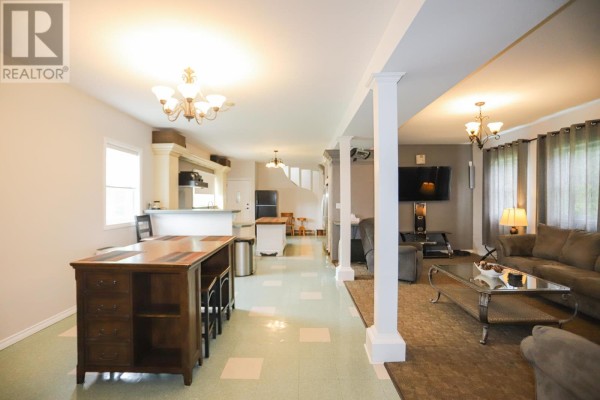 Pantry - 731 Highway 17 N, Aweres Twp, ON P6A5K7 Photo 5