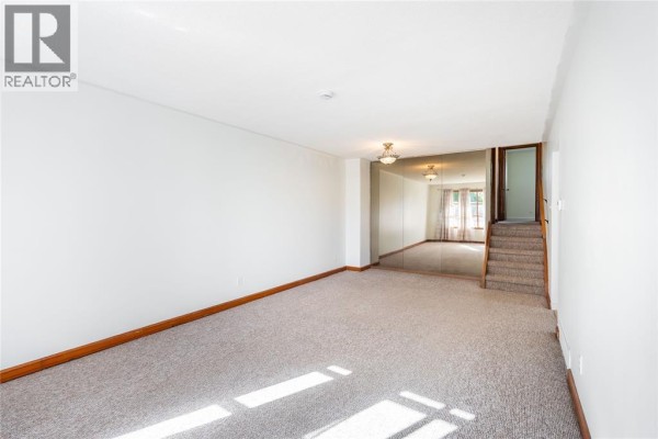 731 Hillary Street, Sarnia, ON, photo 3