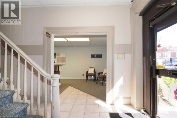 731 King Street E, Cambridge, ON N3H3N8 Photo 5