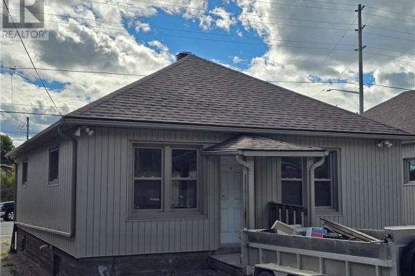 731 Lorne Street, Sudbury, ON P3C4R5 Photo 3