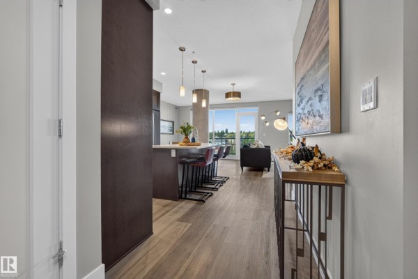 Kitchen - #732 200 Bellerose Dr, St  Albert, AB T8N7P7 Photo 3