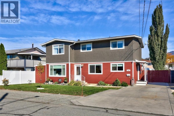 Bedroom - 732 Ivy Avenue, Kamloops, BC V2B3X1 Photo 2