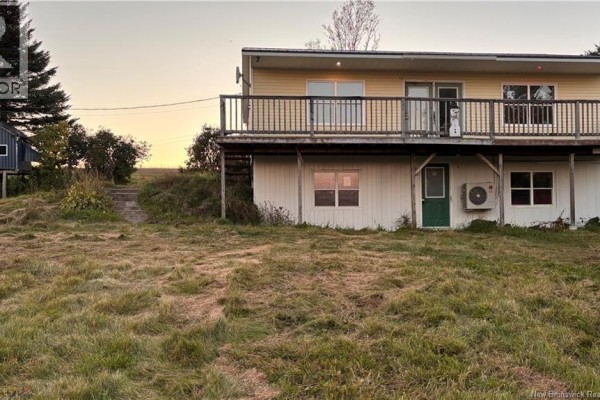 Recreation room - 732 Route 590, Waterville, NB E7P1B9 Photo 2