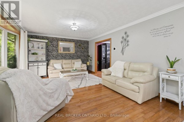 7323 Sideroad 15, Rr1 Road, Mapleton, ON N0G2K0 Photo 4