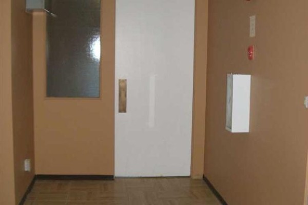 733 44 Avenue Nw, Calgary, AB T2K0J5 Photo 4