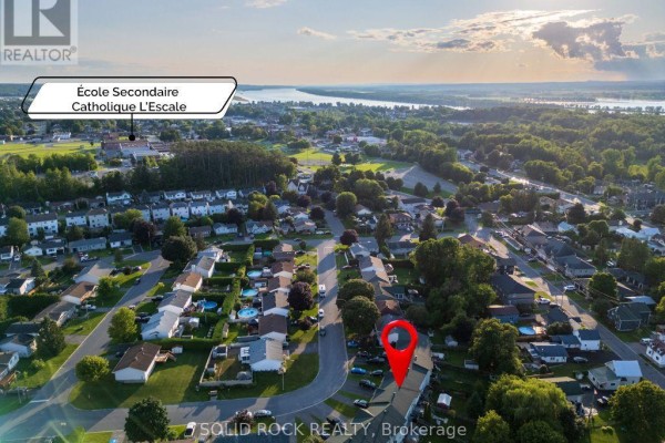 733 Morris Street, Clarence Rockland, ON, photo 2