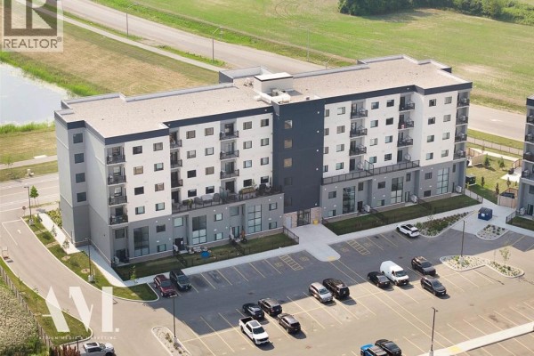 5pc Ensuite bath - 7333 Meo Boulevard Unit# 304, Lasalle, ON N9H0P4 Photo 2