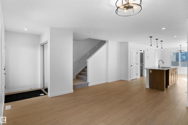 7339 181 Av Nw, Edmonton, AB, photo 3
