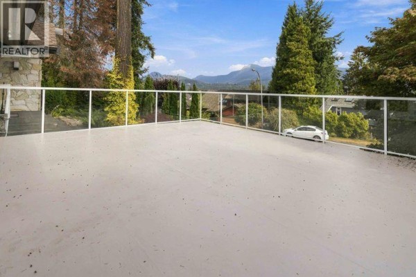 734 Carleton Drive, Port Moody