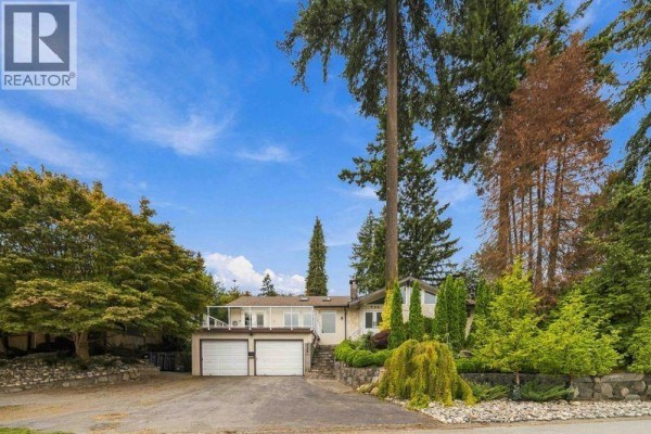 734 Carleton Drive, Port Moody, BC, photo 2
