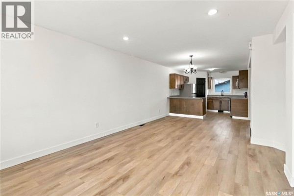 Kitchen - 734 Lamarsh Lane, Saskatoon, SK S0K4S3 Photo 3