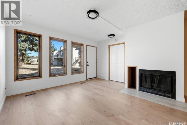 Laundry room - 7342 Bennett Drive, Regina, SK S4X2V3 Photo 4