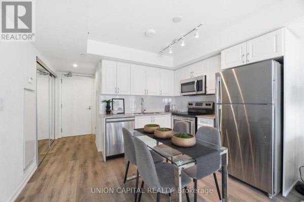 735 - 3091 Dufferin Street, Toronto, ON M6A0C4 Photo 5