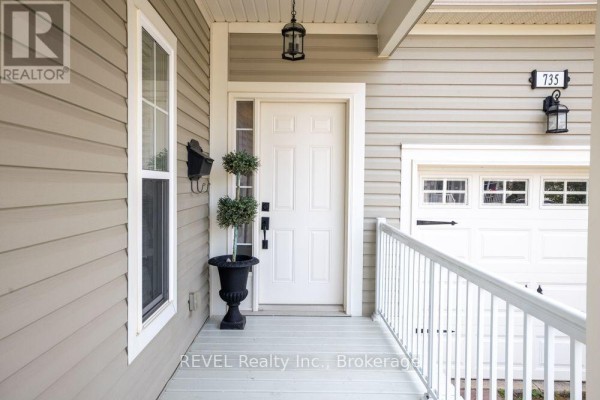 735 Celebration Drive, Fort Erie, ON L2A6V8 Photo 4