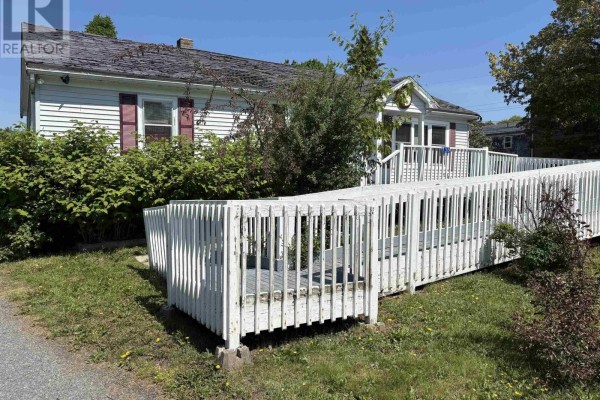 736 Highway 2, Elmsdale, NS B2S1E9 Photo 2