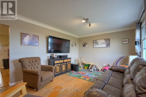 73636 Bluewater Highway, Rr 2 Highway, Bluewater, ON, photo 2