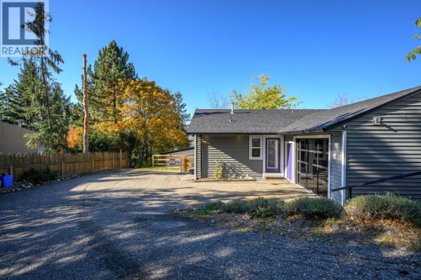 4pc Bathroom - 7364 L & A Road, Vernon, BC V1B3S6 Photo 4