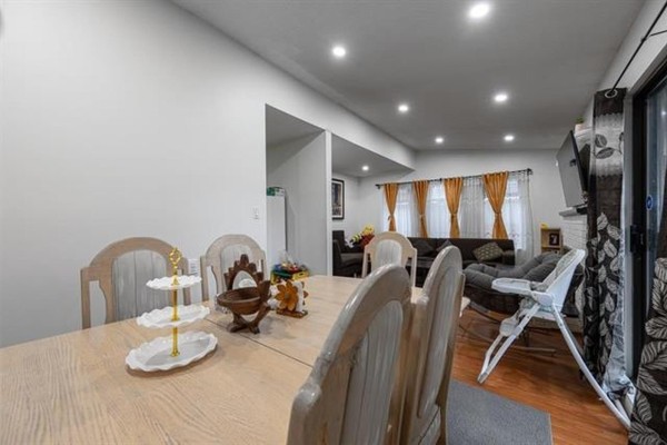 7366 128a Street, Surrey, BC V3W7G9 Photo 4