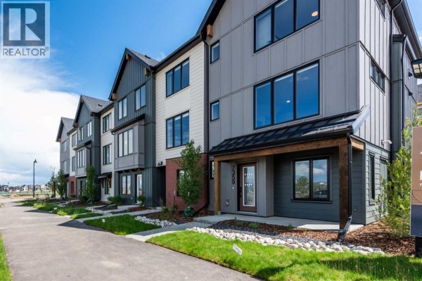 Great room - 7369 Mercado Avenue Se, Calgary, AB T3M4C2 Photo 3