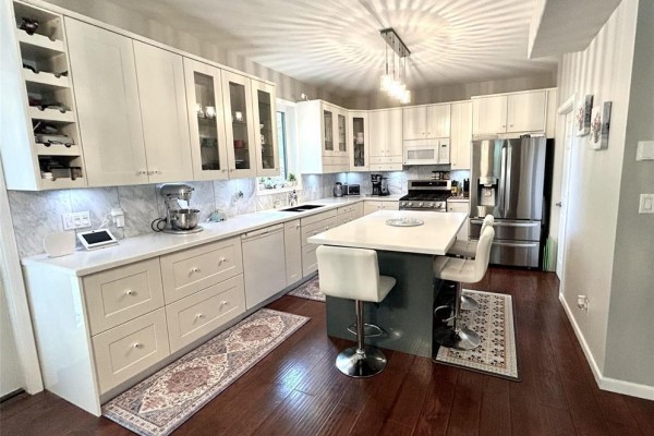 Eat in kitchen - 737 Clandeboye Avenue, Selkirk, MB R1A0Y3 Photo 3