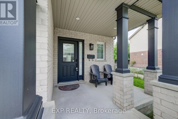 Family room - 737 North Leaksdale Circle, London South, ON N6M1M1 Photo 4