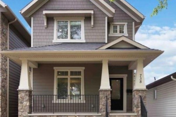 738 4th Street E, Saskatoon