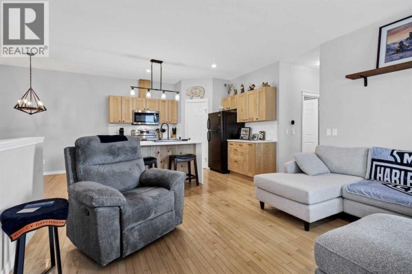 Primary Bedroom - 738 Carriage Lane Drive, Carstairs, AB T0M0N0 Photo 5