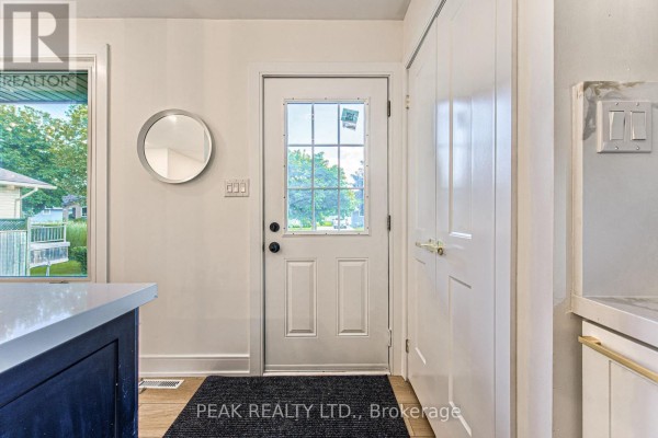 Bedroom - 7385 North Dorset Place, Niagara Falls, ON L2J3T3 Photo 5