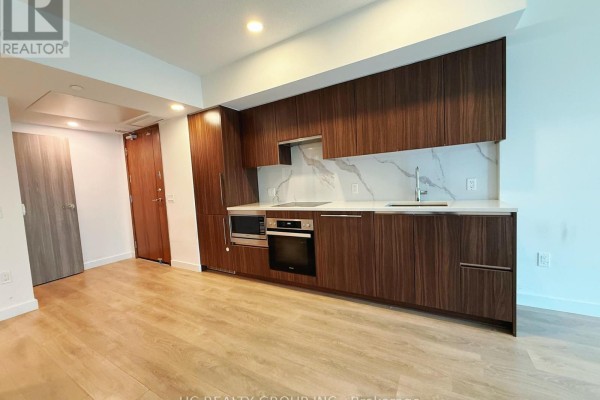 739 - 1 Concord Cityplace Way, Toronto, ON M5V0X3 Photo 3