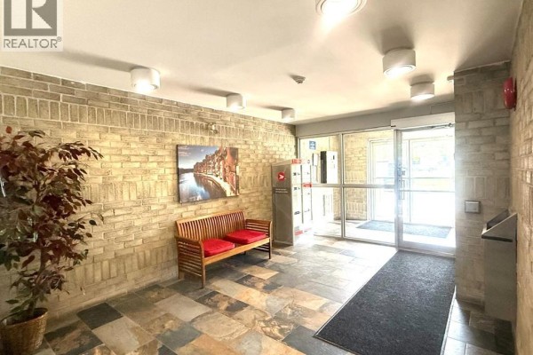 Bath (# pieces 1-6) - 739 Deveron Crescent Unit# 210, London, ON N5Z4Y1 Photo 4