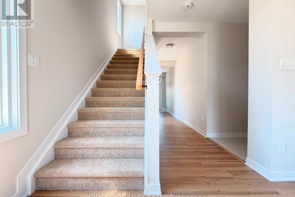 739 Haflinger Row, Ottawa, ON K0A2Z0 Photo 5