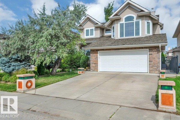 739 Haliburton Cr Nw, Edmonton, AB, photo 2