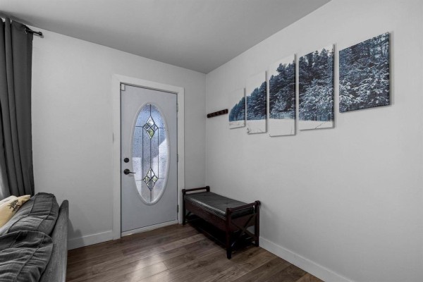 Laundry room - 739 Talbot Avenue, Winnipeg, MB R2L0S2 Photo 4