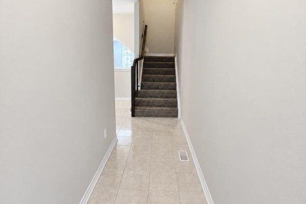 7397 Matteo Drive, Niagara Falls, ON L2H3T3 Photo 4