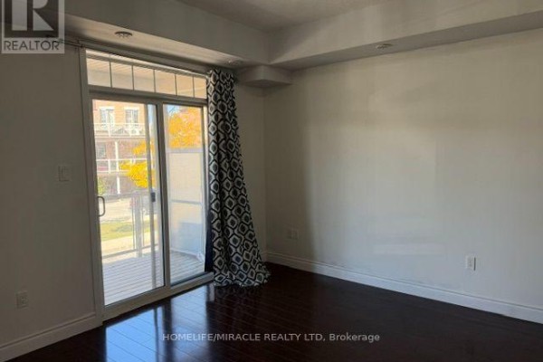 74 - 180 Howden Boulevard, Brampton, ON L6S0E6 Photo 4