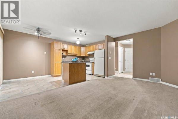 Dining room - 74 127 Banyan Crescent, Saskatoon, SK S7V1G5 Photo 5
