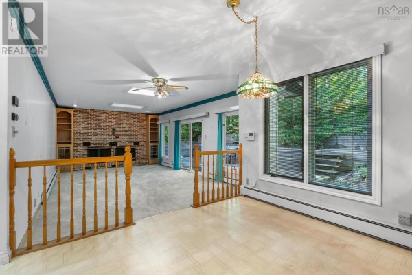 Family room - 74 Barrett Road, Beaver Bank, NS B4G1A9 Photo 4