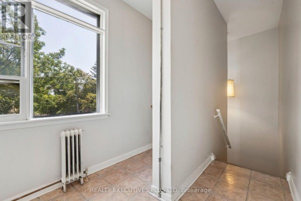 74 Calstock Drive, Toronto, ON, photo 3