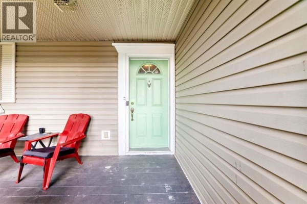 4pc Bathroom - 74 Cimarron Drive, Okotoks, AB T1S1R9 Photo 4