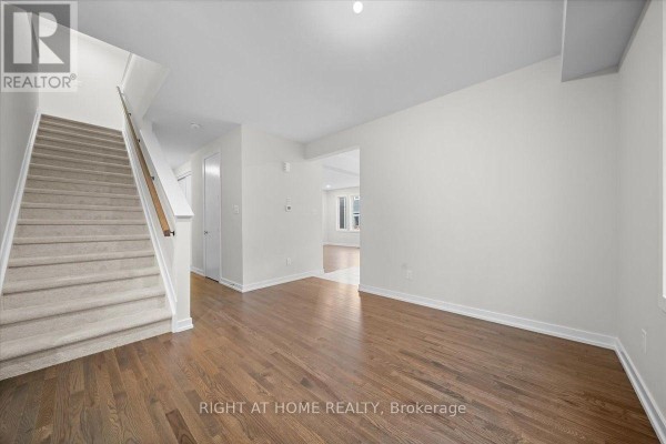 74 Hackamore Crescent, Ottawa, ON K0A2Z0 Photo 4