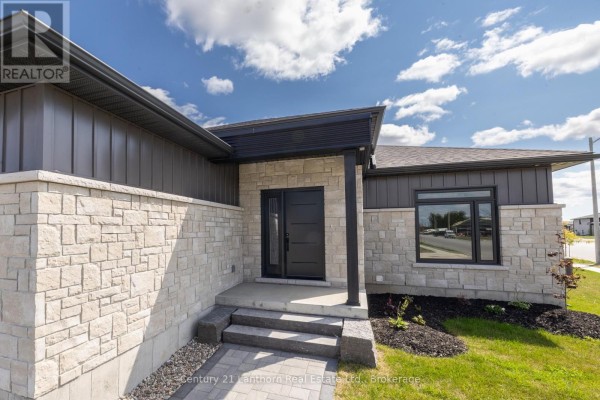 74 Hastings Park Drive, Belleville, ON K8P0H7 Photo 5