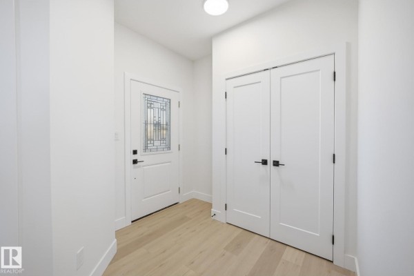 Dining room - 74 Hemingway Cr, Spruce Grove, AB T7X2L6 Photo 2