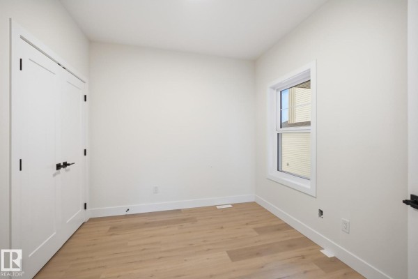 Kitchen - 74 Hemingway Cr, Spruce Grove, AB T7X2L6 Photo 3