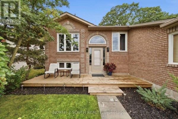 74 Leo Boulevard, Wasaga Beach, ON L9Z1C5 Photo 4